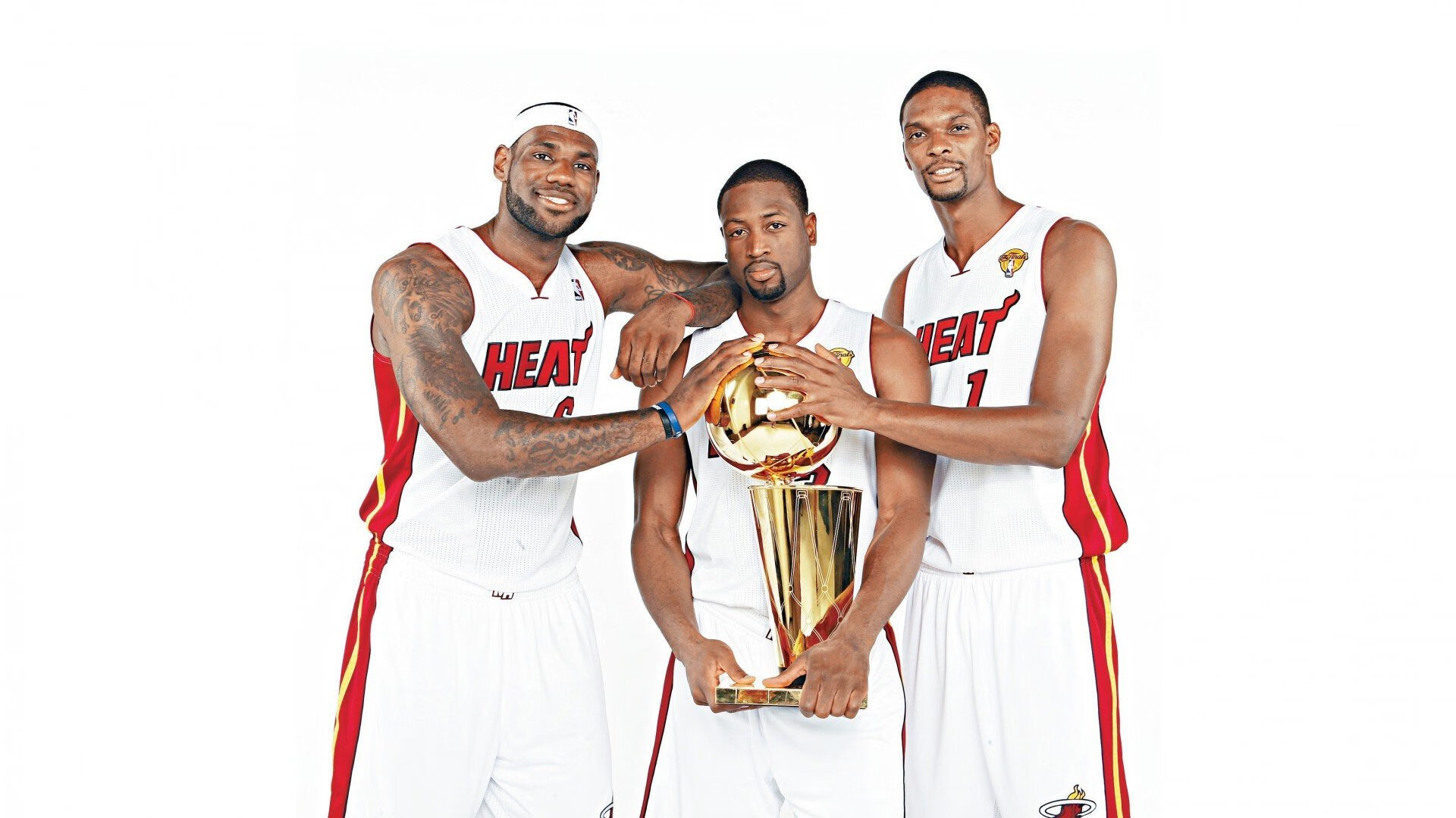 决赛气氛火爆,球迷激情四溢,决赛进球视频